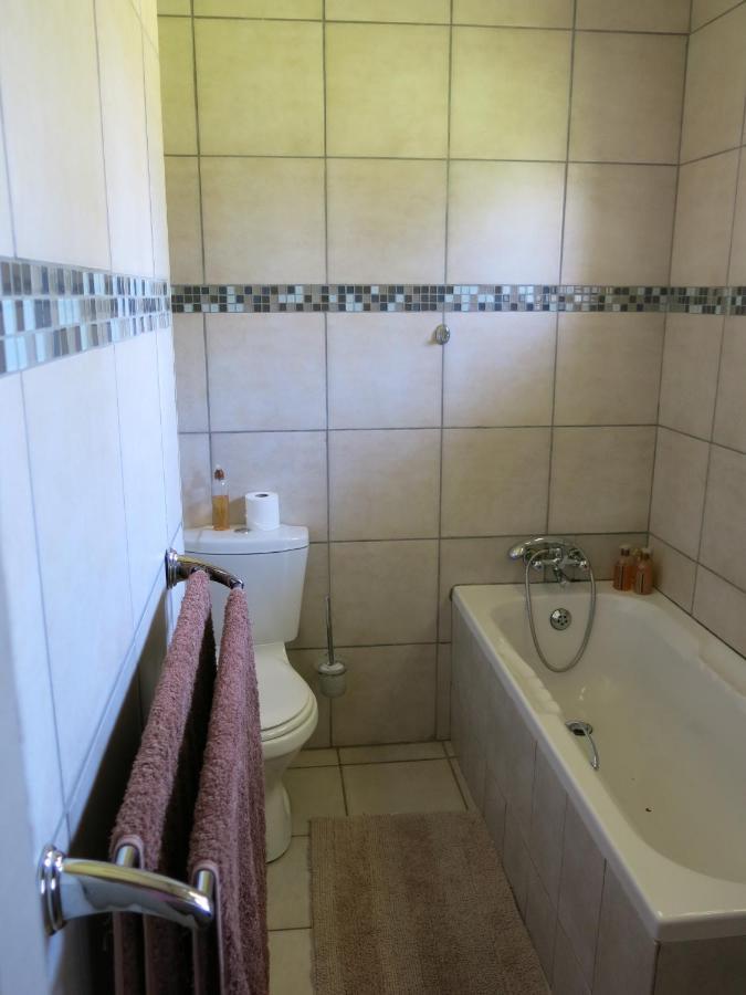 Family Apartment Bloemfontein Cherry Lane Self Catering And Bb Max 6 Guests Exterior photo
